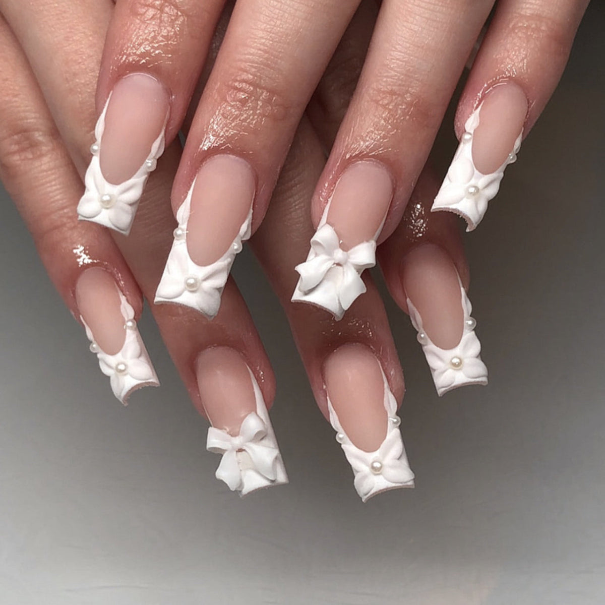 Pearl Bow French 🎀